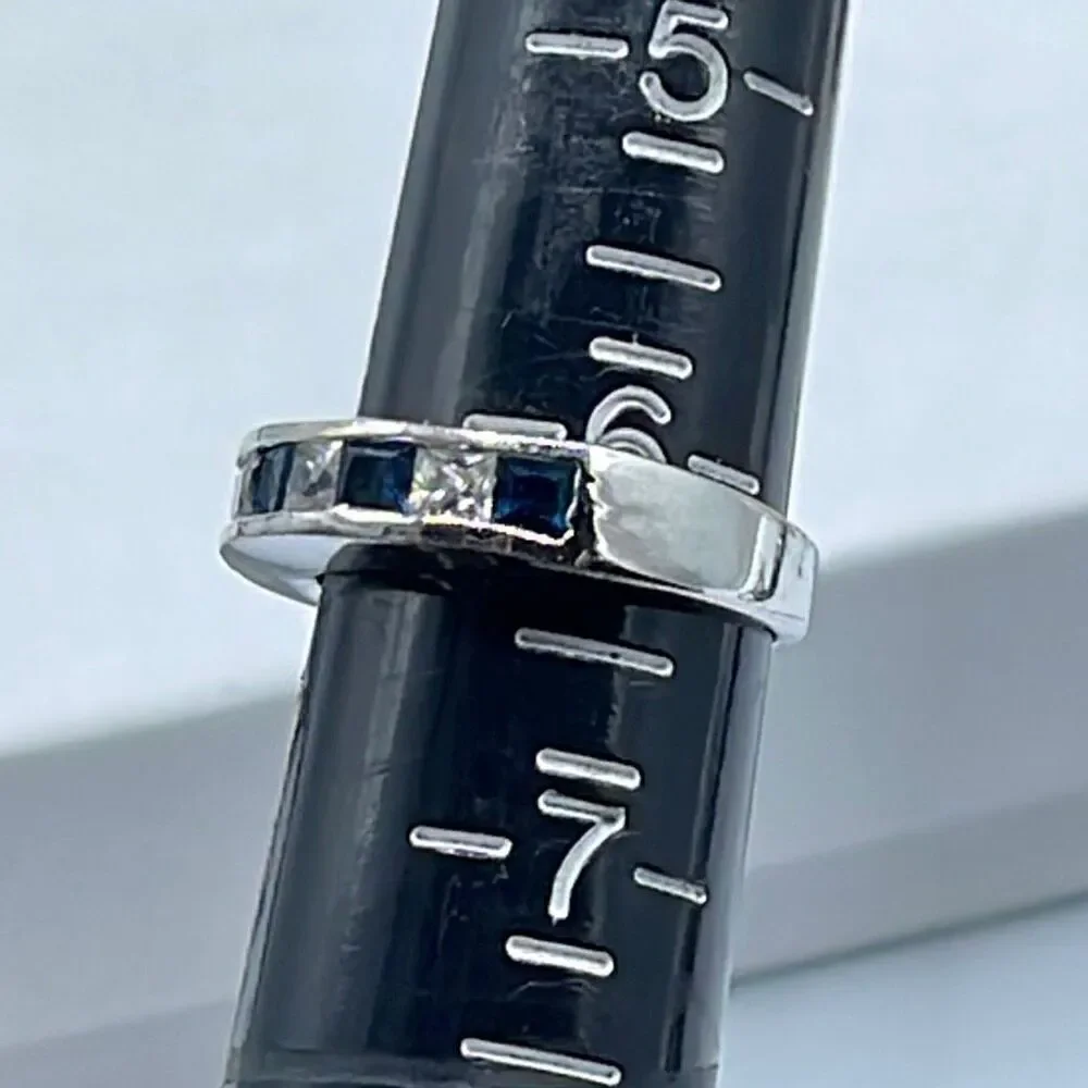 Boutique this silver
